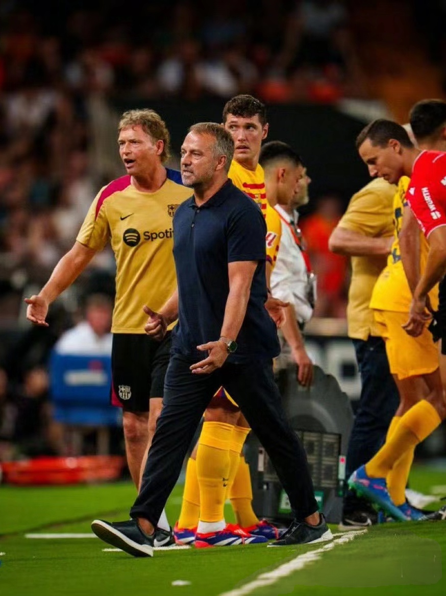 克里夫兰骑士训练开放日;清晨伤情更新引欢呼;德国杯在即;年轻球员得到机会 克里夫兰骑士训练开放日;清晨伤情更新引欢呼;德国杯在即;年轻球员得到机会