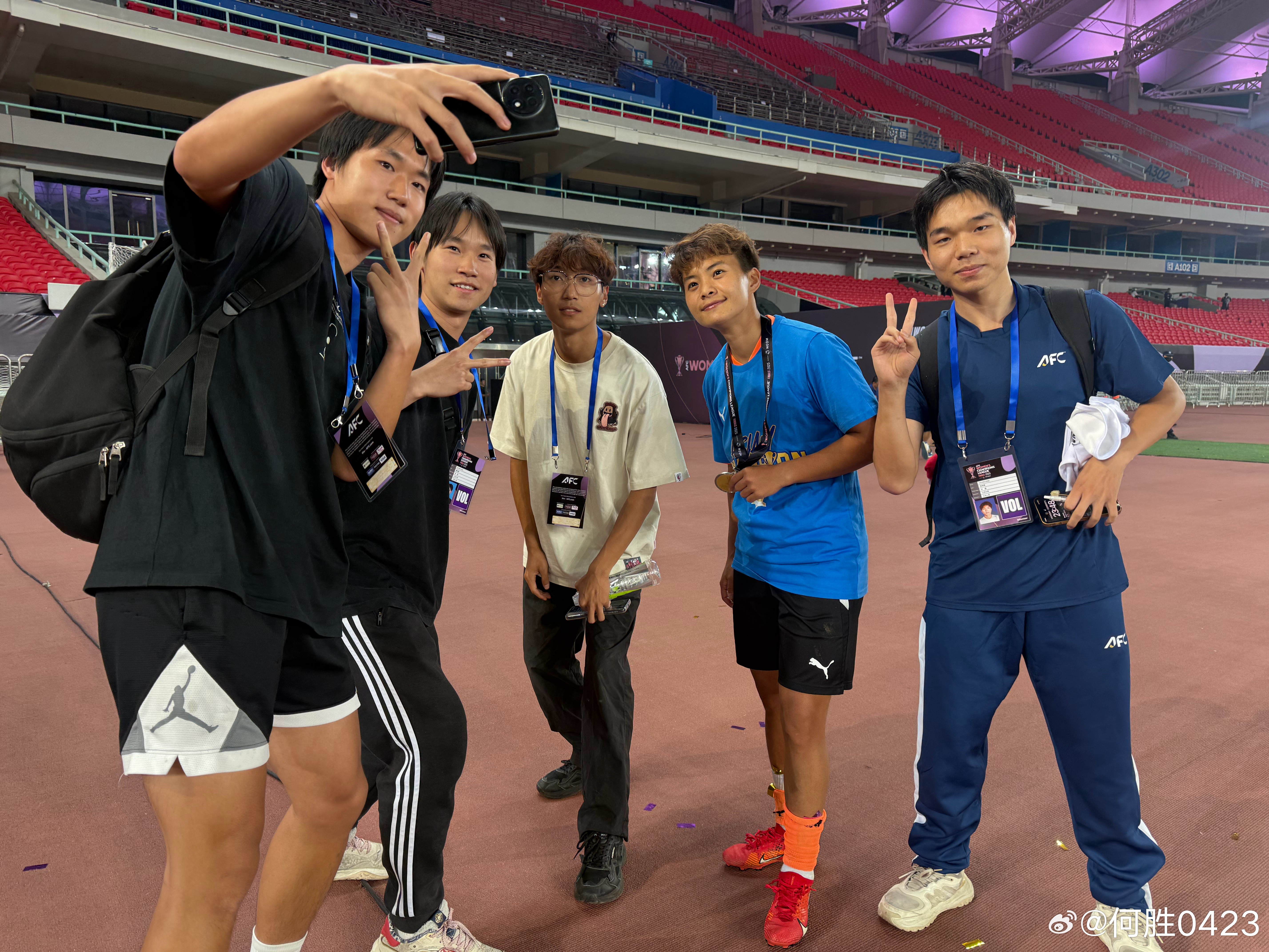 包含窗口期体能课后，武汉三镇遗憾出局备战欧联，底气十足，身体对抗强度拉满的词条