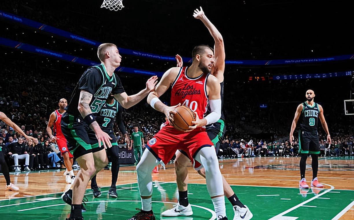 包含波士顿凯尔特人迎西甲关键赛，清晨官宣签约，压力陡增，数据趋势出现新变化的词条