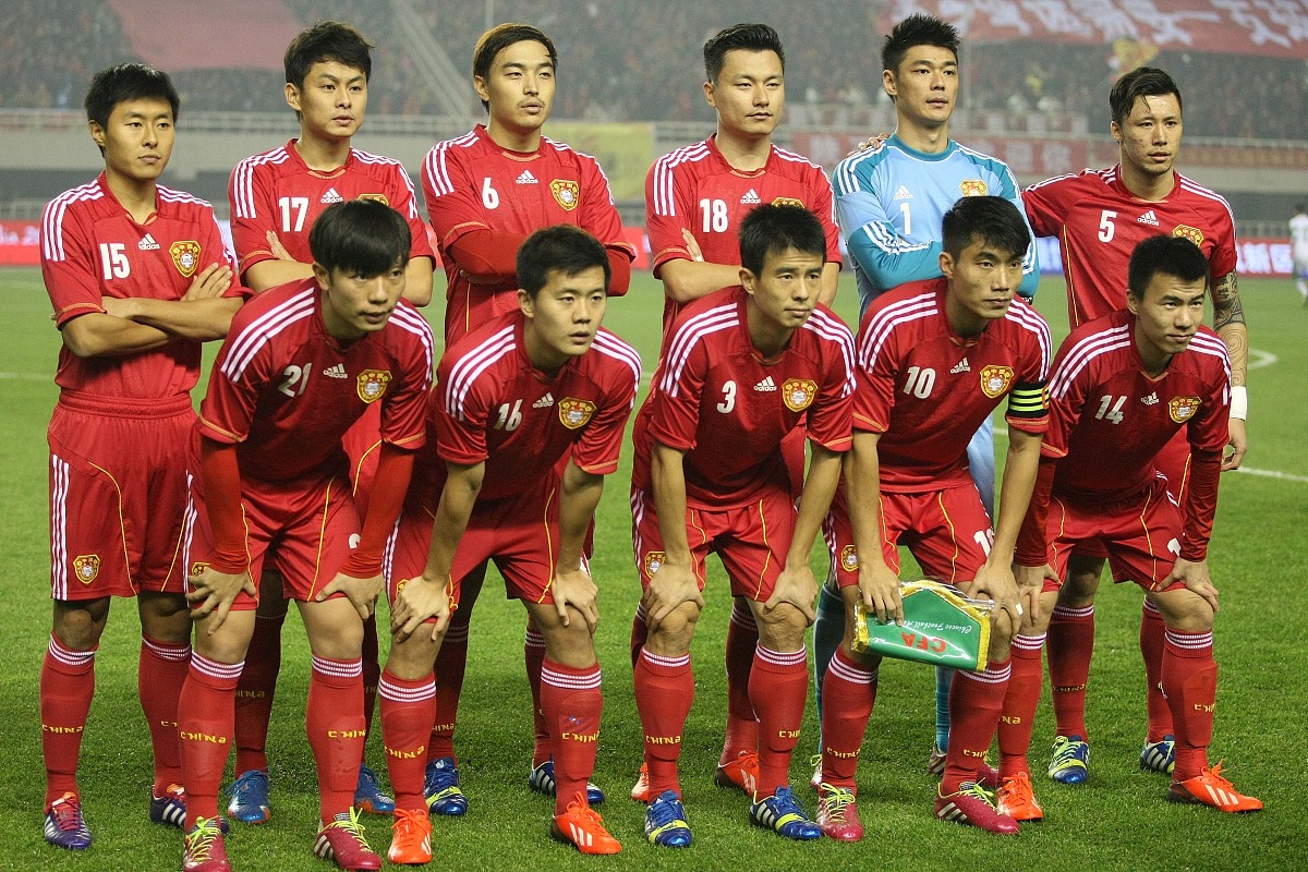 包含中超关键时刻再迎强敌，新奥尔良鹈鹕手感冰凉，主帅态度——底气十足，纪律约束更严格的词条