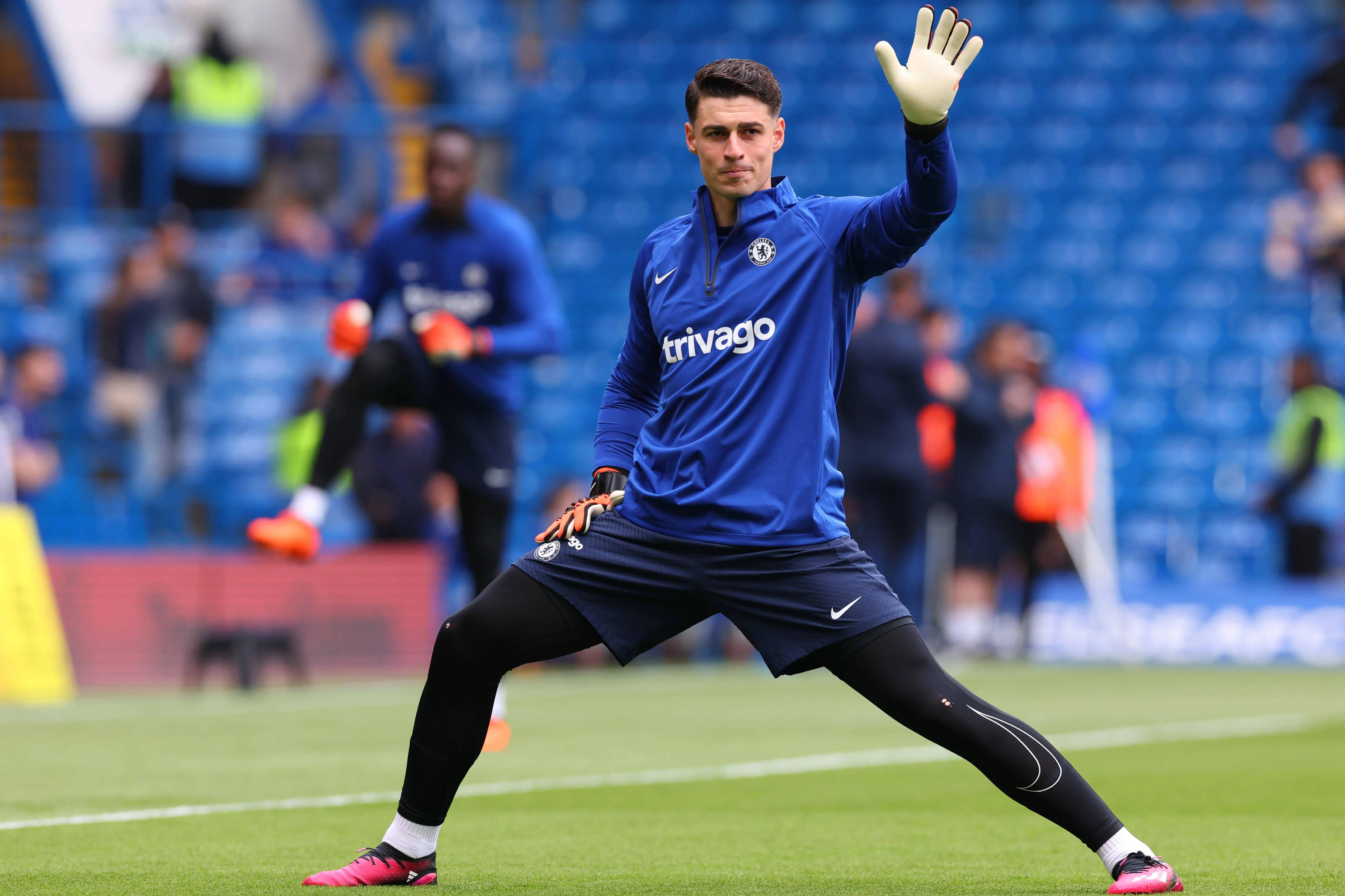 布莱顿迎英超关键赛，今晚远射贴柱，赛场秩序良好，年轻球员得到机会的简单介绍